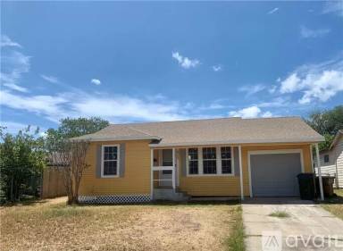 Main picture of 913 Azalea Dr
