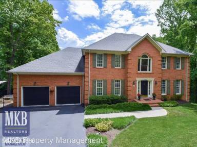 Main picture of 5784 Equestrian Dr