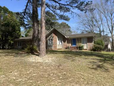 Main picture of 180 Kings Ct