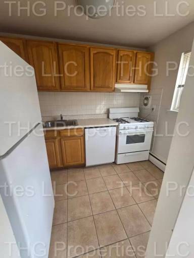 Main picture of 27 Green St