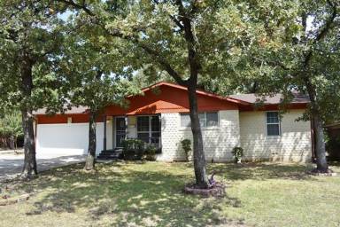 Main picture of 7129 Robinhood Ln