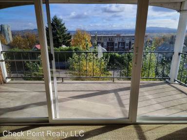 Main picture of 4210 SW View Point Ter