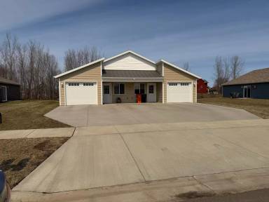 Main picture of 5246 Christopher Dr