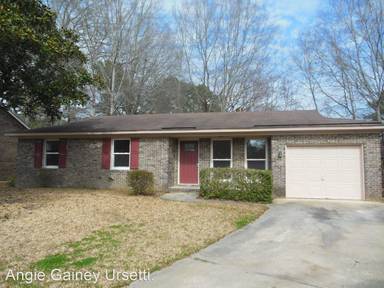 Main picture of 110 Lucille Ct