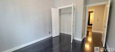 Main picture of 4276 S Main St