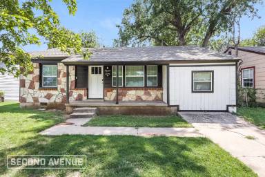 Main picture of 4224 SE 25th St