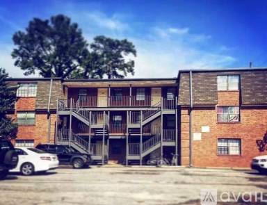 Main picture of 211 Thomas St