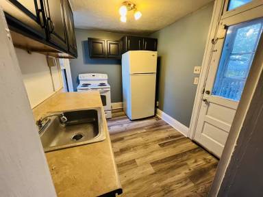 Main picture of 644 W Philadelphia St
