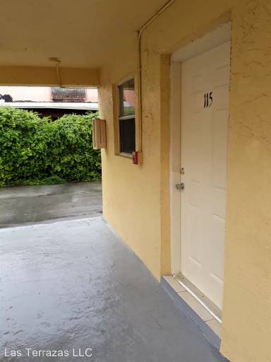 Main picture of 1355 W 44th Pl