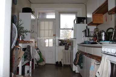 Main picture of 185 Chestnut Hill Ave