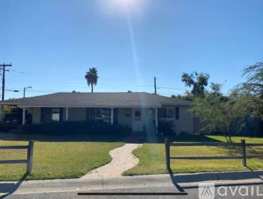 Main picture of 935 E San Juan Ave