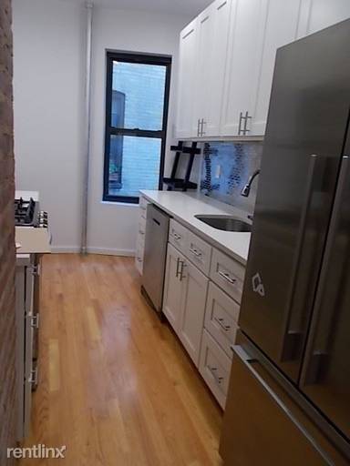 Main picture of 320 Lincoln Pl