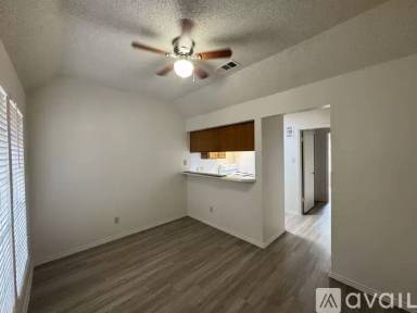 Main picture of 521 Woodward St