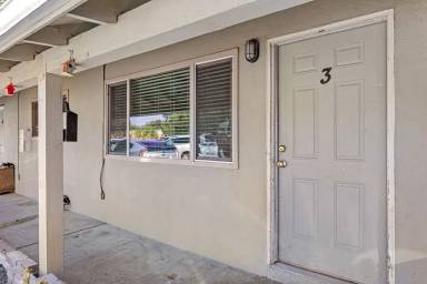 Main picture of 1737 Riverbank Rd