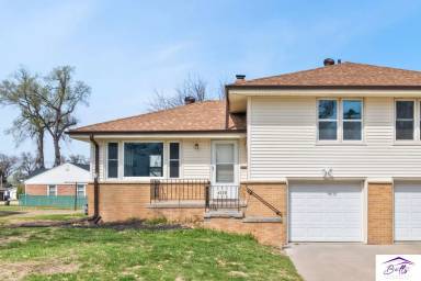 Main picture of 4216 Vinton St