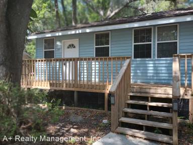 Main picture of 240 N Lemon Ave