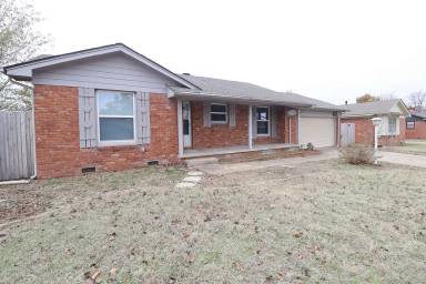 Main picture of 7516 E 27th St