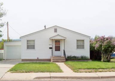 Main picture of 819 Big Horn St