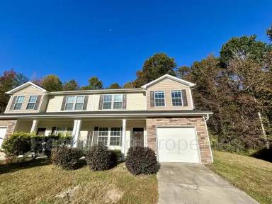 Main picture of 303 Village Creek Way