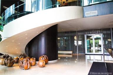 Main picture of 900 Biscayne Bay Condos