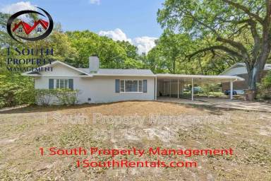 Main picture of 3875 Hawthorne Dr