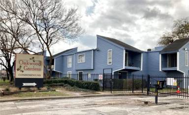 Main picture of Oakwood Gardens Condo