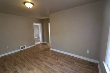 Main picture of 2136 Rhode Island St