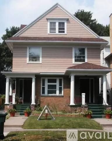 Main picture of 367 Barrington St