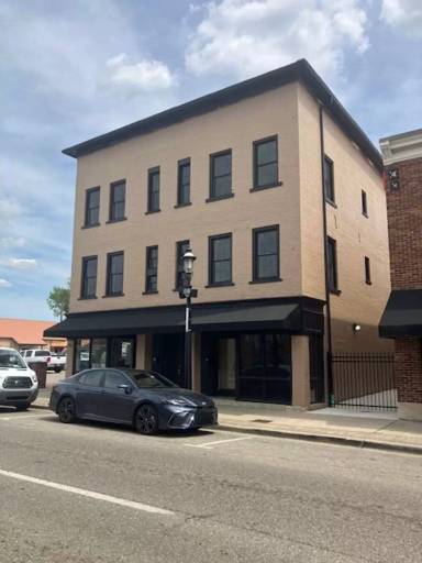Main picture of 18-20-26 N Main St