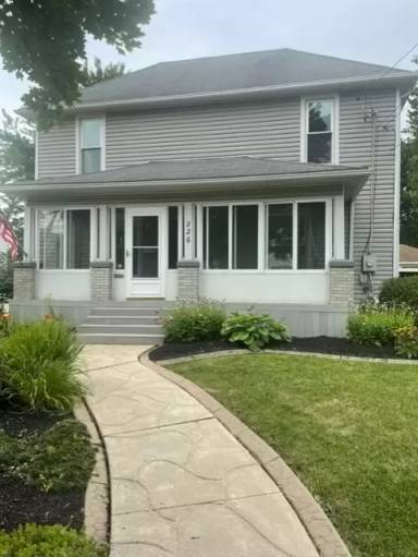 Main picture of 226 Elwood Ave