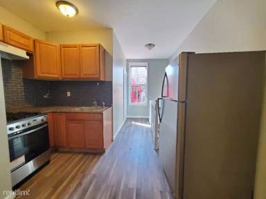 Main picture of 149 Danforth Ave