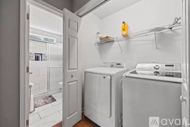 Main picture of 2621 Daffodil Dr