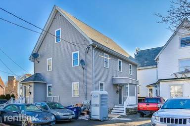 Main picture of 2 Chestnut Pl