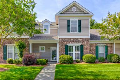 Main picture of 5972 Hollow Wood Ct
