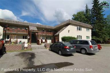 Main picture of 100 B St