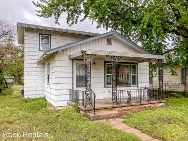 Main picture of 1415 Prairie St