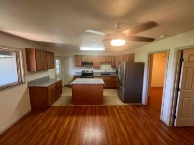 Main picture of 2162 Maha Pl