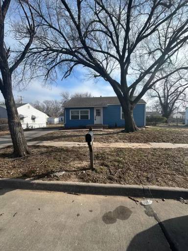Main picture of 2336 N Estelle St