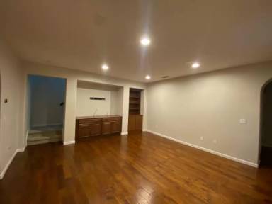 Main picture of 4625 Malayan St