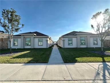 Main picture of 5701 Sandpiper Ave