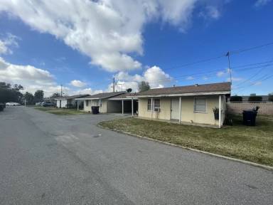 Main picture of Myers Ave Apartments