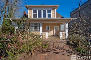Main picture of 1622 Taylor Ave N