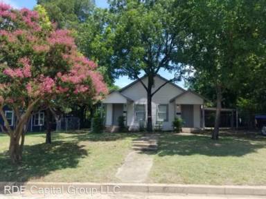 Main picture of 2909 Avenue A