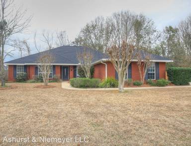 Main picture of 109 Destrehan Rd