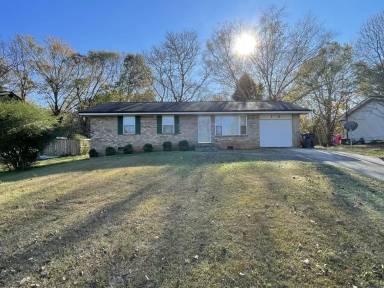 Main picture of 1495 Red Briar Way