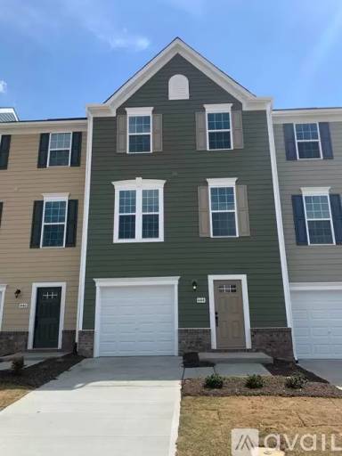 Main picture of 406 Brier Summit Pl