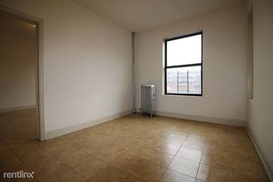 Main picture of 2095 Grand Concourse