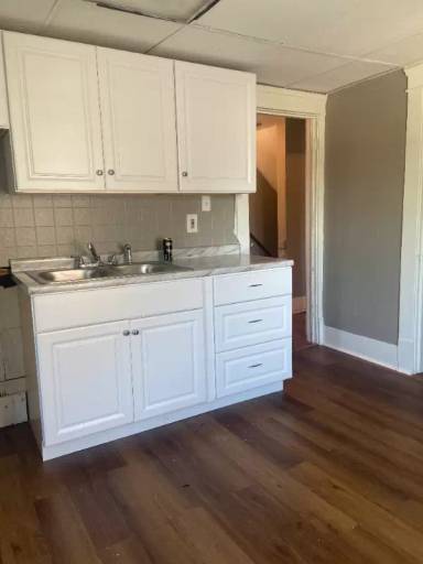 Main picture of 2533 E 31st St