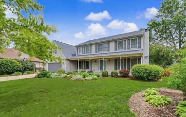 Main picture of 2401 Peppertree Pl