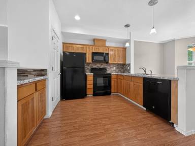 Main picture of 20729 NW Painted Mountain Dr